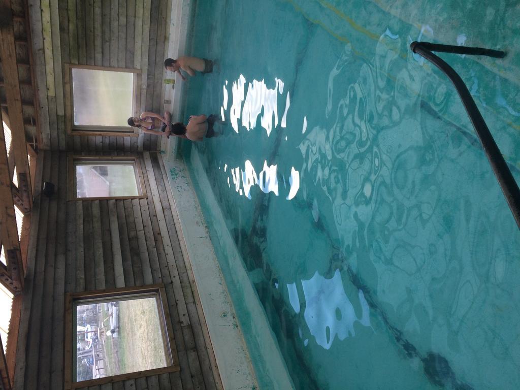Lolo Hot Springs Otel Dış mekan fotoğraf